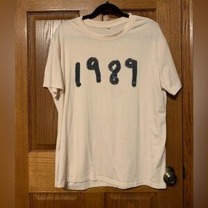 Taylor Swift 1989 Women’s T-Shirt